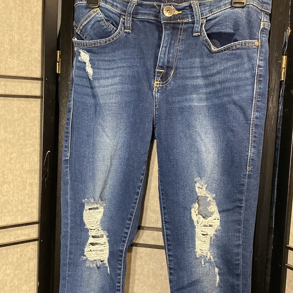 Rock & Republic Kashmiere crop jeans size 8 distressed and stretch! - Picture 2 of 10